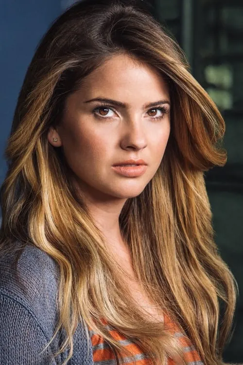 Actor Shelley Hennig