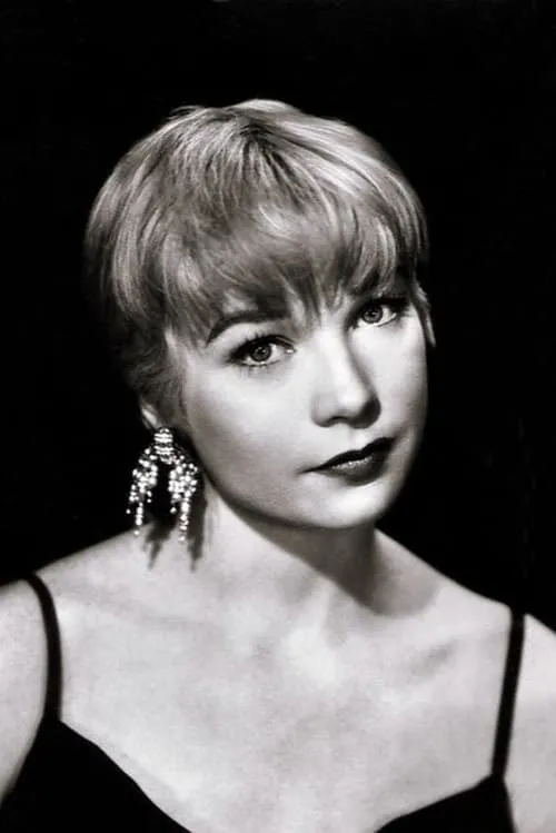 Shirley MacLaine en el reparto