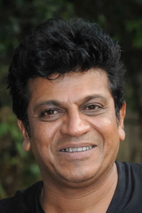 Shivaraj Kumar interpretando a Shivaraj/ Shivu