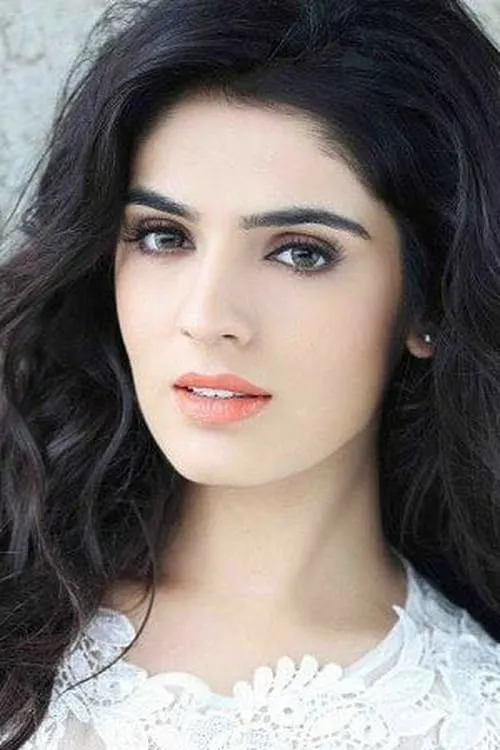 Siddhika Sharma interpretando a Anjali