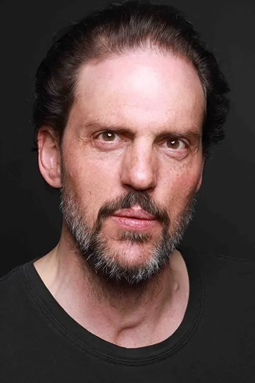 Silas Weir Mitchell interpretando a Glenn Ake