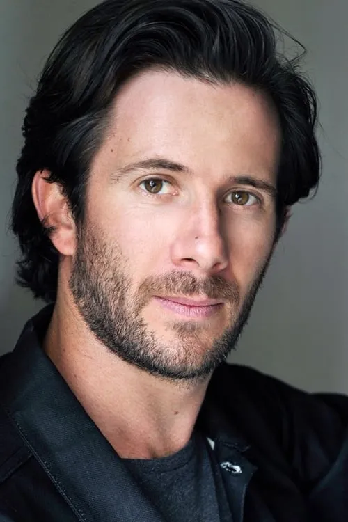 Actor Simon London