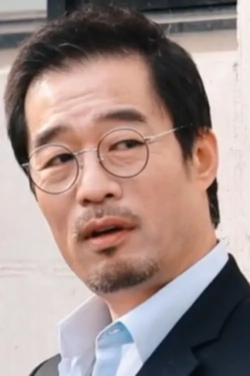 Actor Sin Seong-hoon