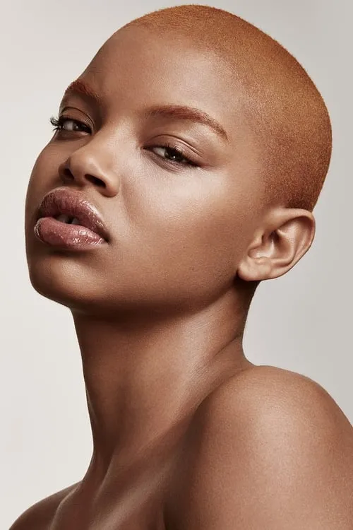 Slick Woods interpretando a Goldie