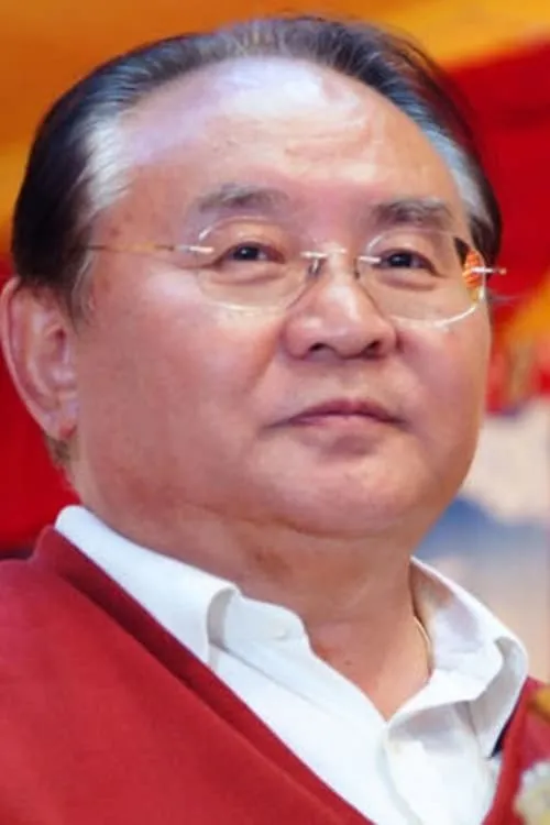 Sogyal Rinpoche interpretando a Kenpo Tenzin