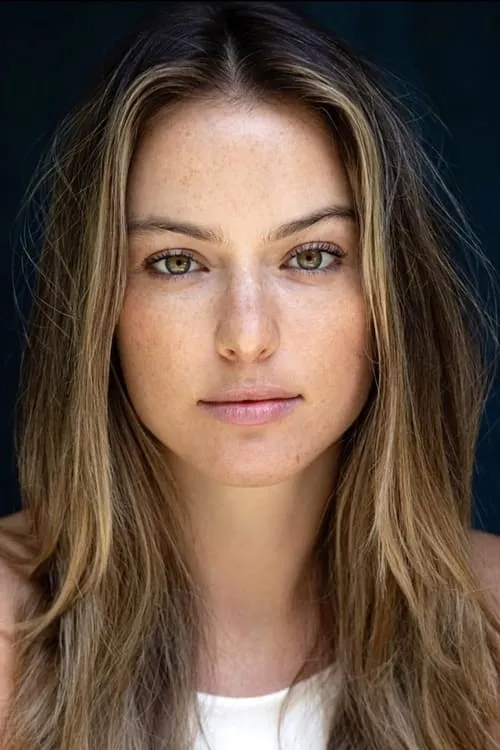 Actor Stefanie Yunger