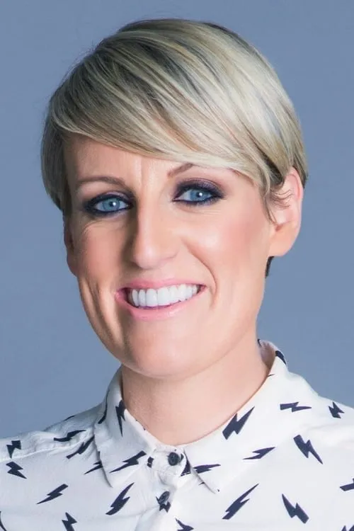 Steph McGovern interpretando a Herself