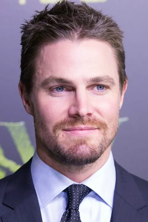 Stephen Amell interpretando a Stephen Amell