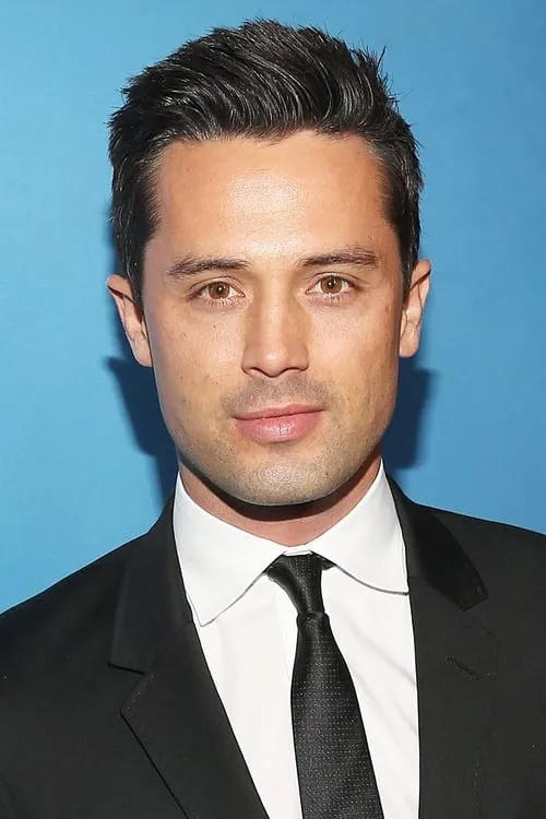 Stephen Colletti interpretando a Jim