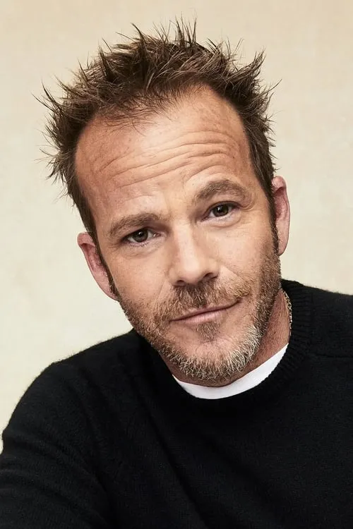 Stephen Dorff interpretando a Narrator