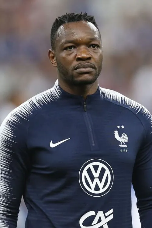 Steve Mandanda interpretando a 