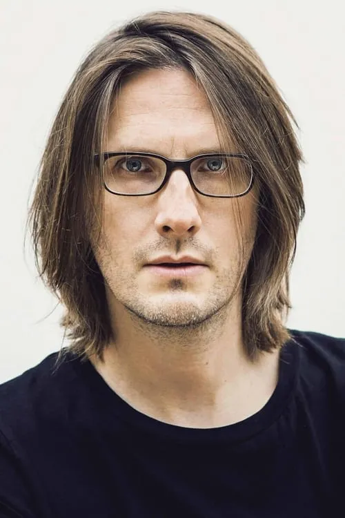 Steven Wilson interpretando a vocals, guitar