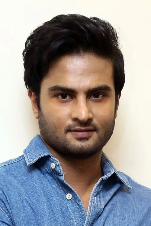 Sudheer Babu interpretando a Johnny