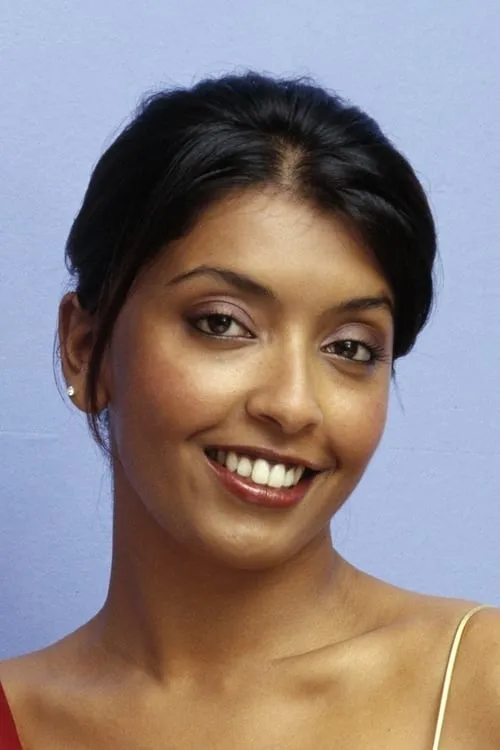 Sunetra Sarker interpretando a Narrator