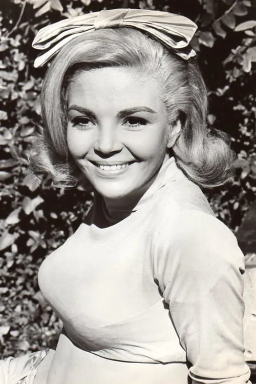 Actor Suzie Kaye