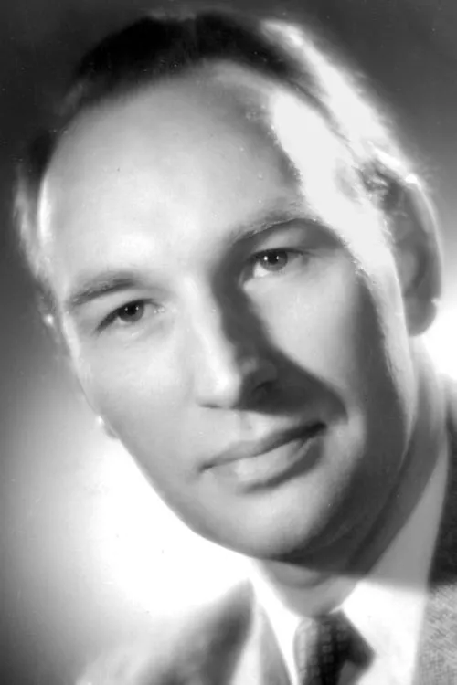 Actor Sven Holmberg