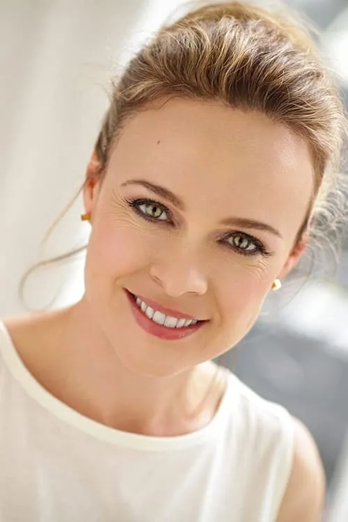 Tami Stronach interpretando a Self