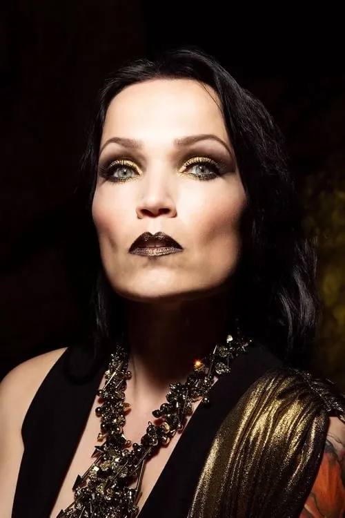 Tarja Turunen interpretando a Herself - Lead Vocals, Piano, Keyboards