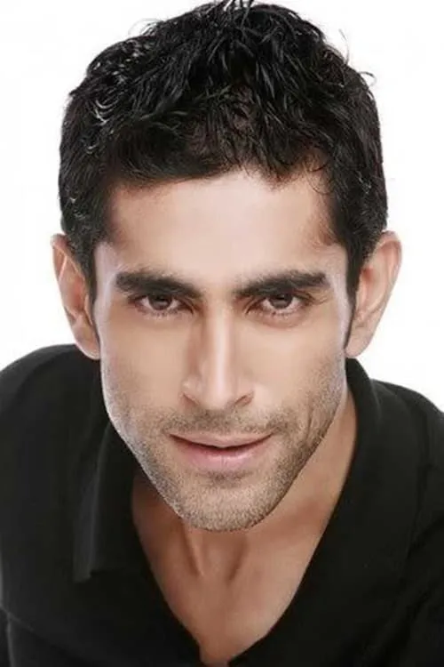 Actor Tarun Khanna