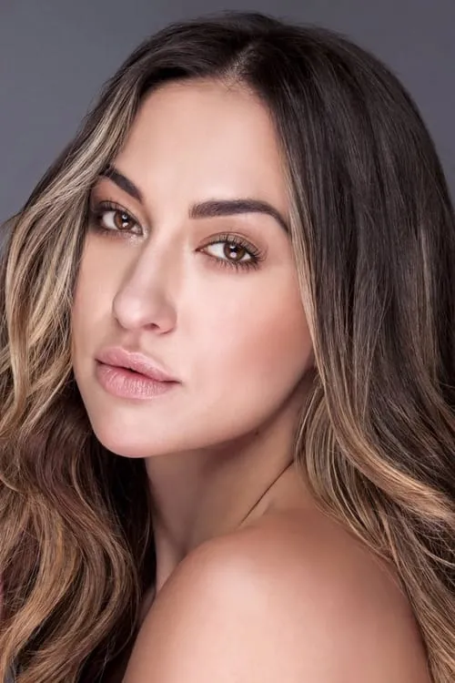 Tasya Teles en el reparto