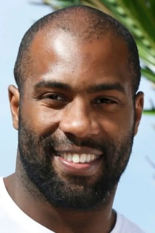 Teddy Riner interpretando a Self