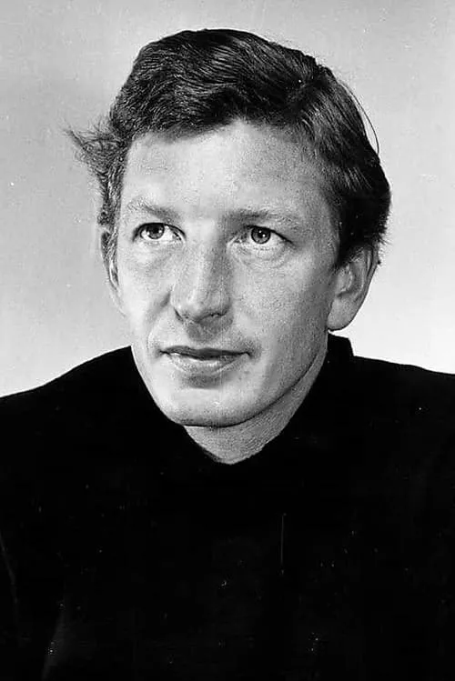 Actor Terence Longdon