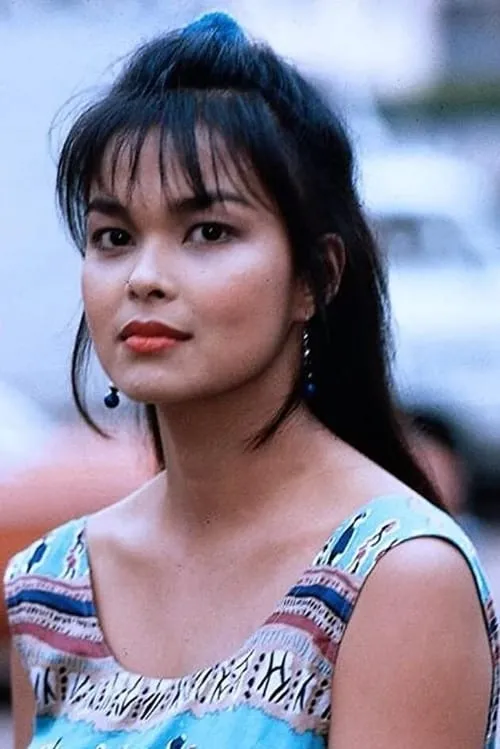 Actor Tetchie Agbayani