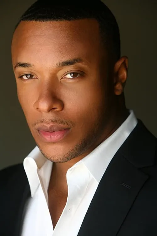 Actor Thai Edwards