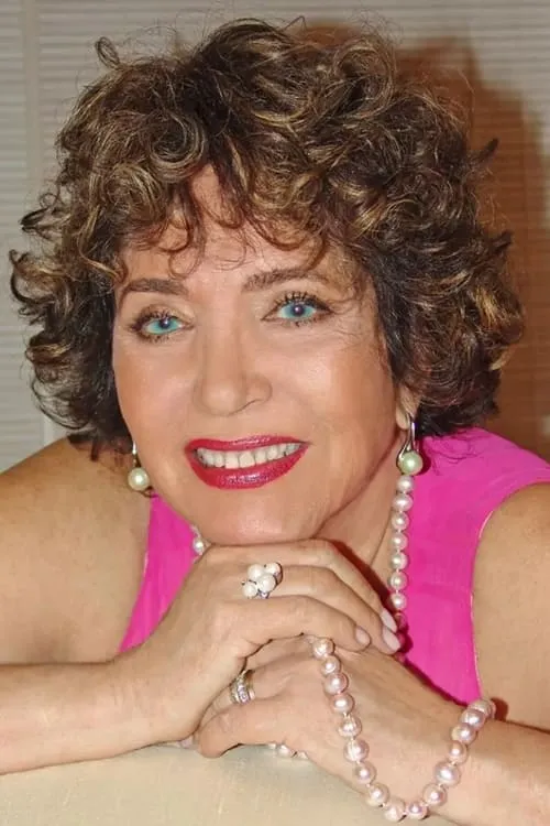 Actor Theresa Amayo