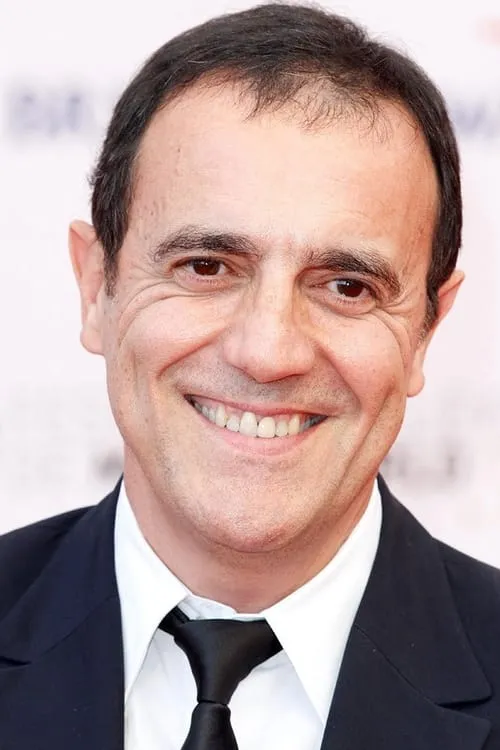 Thierry Beccaro interpretando a Self