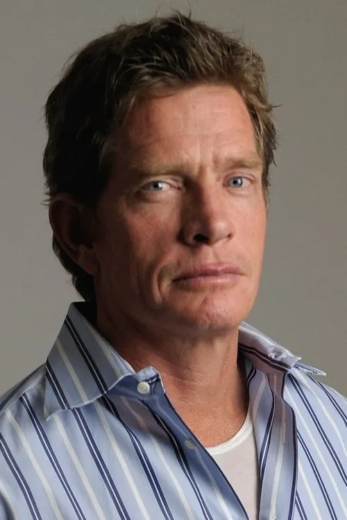 Thomas Haden Church interpretando a Ranger Chet Masterson