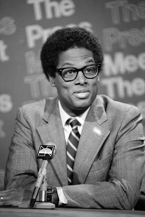 Thomas Sowell interpretando a Himself