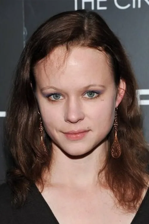 Thora Birch interpretando a Self