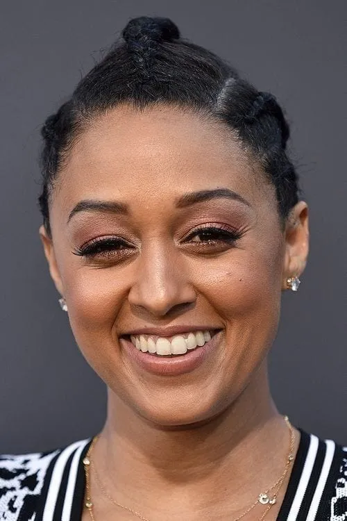 Tia Mowry interpretando a Kate