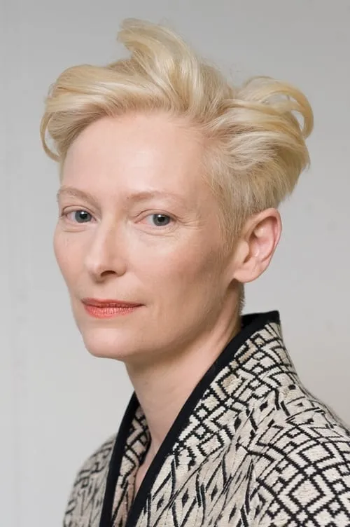 Tilda Swinton interpretando a Narrator (voice)