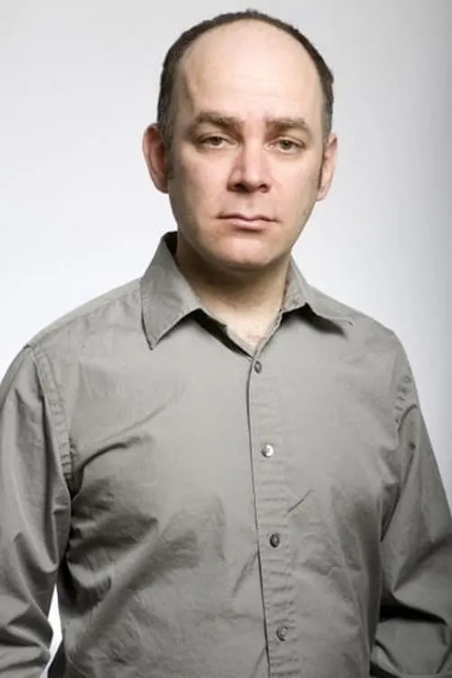 Todd Barry interpretando a Self