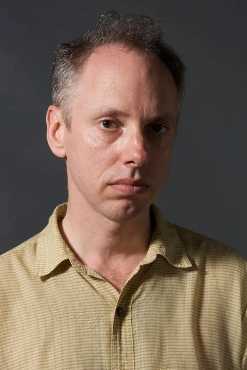 Todd Solondz interpretando a Sensitive Young Man