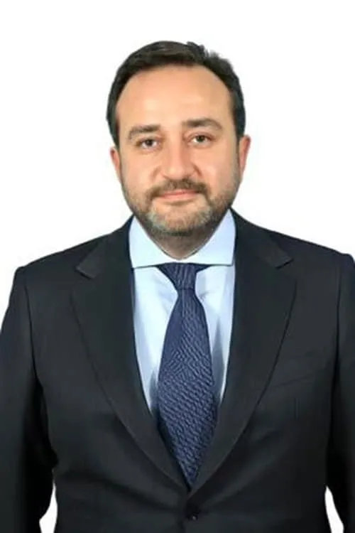 Tolga Ağar en el reparto