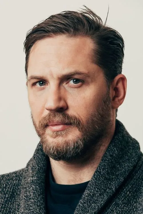 Tom Hardy interpretando a Narrator