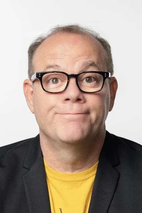 Tom Papa interpretando a Self