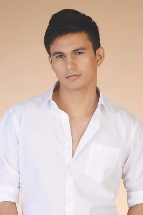 Actor Tom Rodriguez