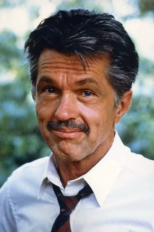 Actor Tom Skerritt