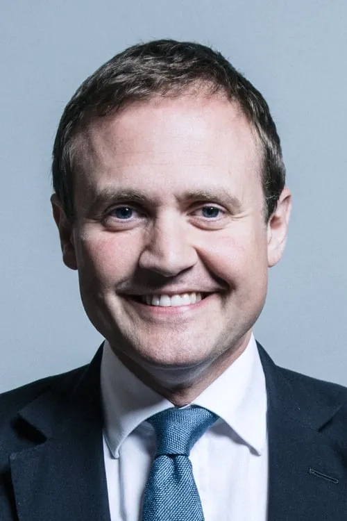 Tom Tugendhat interpretando a Self (Security Minister)