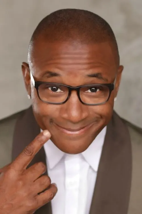 Tommy Davidson interpretando a Self