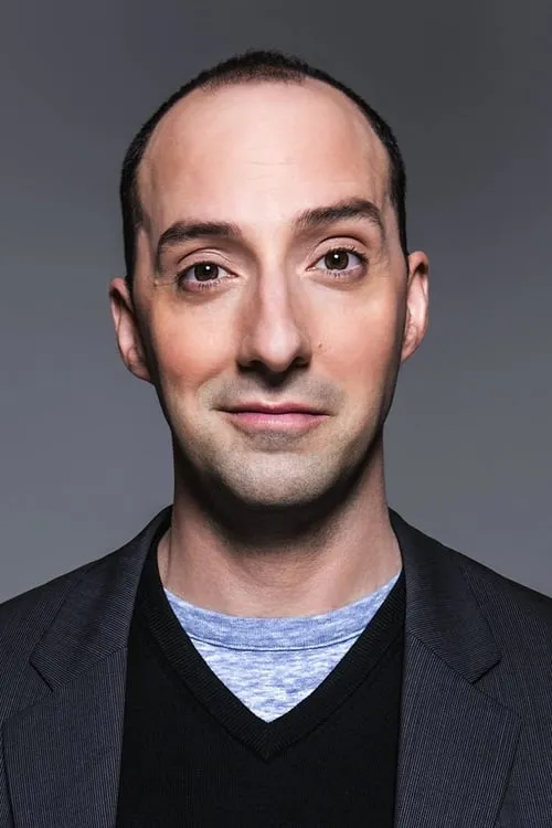 Tony Hale interpretando a Stefan Lane