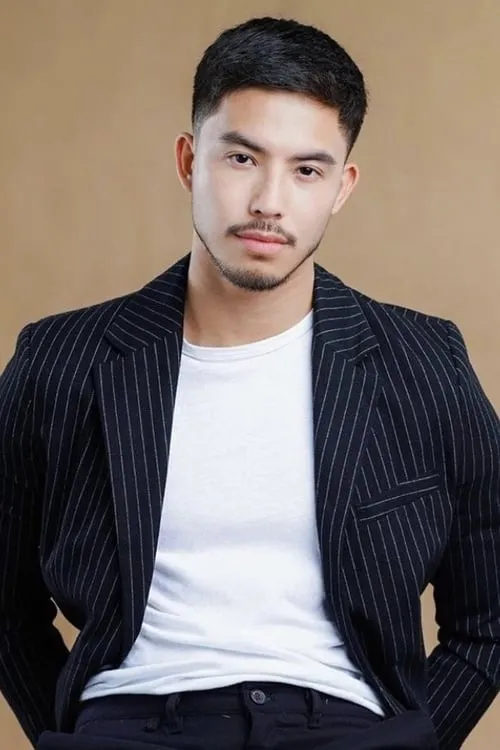 Tony Labrusca interpretando a Badger