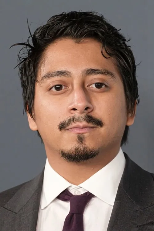 Foto de perfil del actor Tony Revolori en el reparto