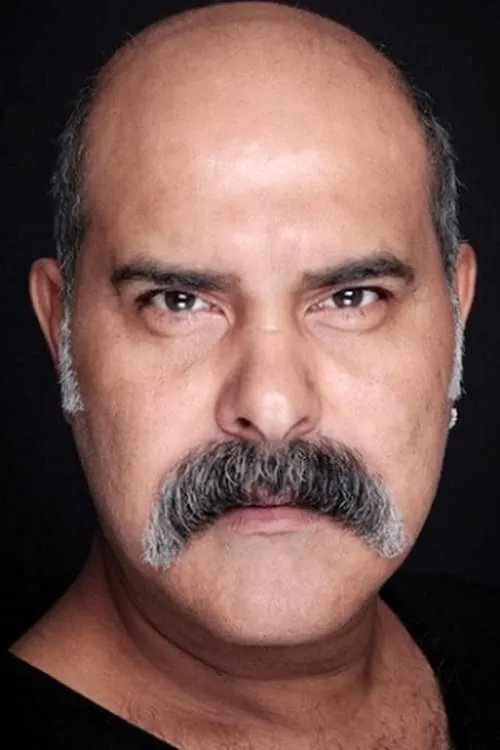 Actor Tuncay Gençkalan