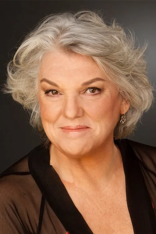 Tyne Daly interpretando a Mae Peterson