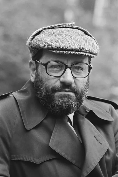 Umberto Eco interpretando a 